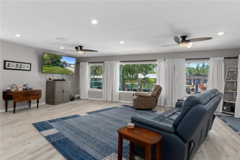 Casa en venta en Homosassa, Florida, 3 dormitorios, 232.81 m2 № 2386265 - foto 11