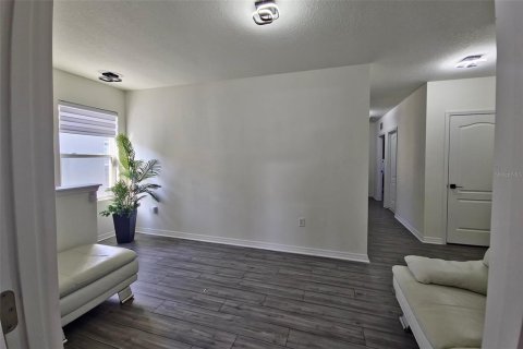 House in Davenport, Florida 5 bedrooms, 234.3 sq.m. № 2116941 - photo 23