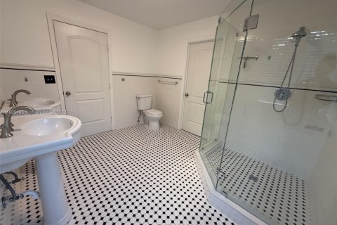 Casa en alquiler en Boynton Beach, Florida, 3 dormitorios, 202.43 m2 № 2012721 - foto 27