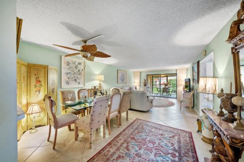 Condo in Boynton Beach, Florida, 2 bedrooms  № 2250179 - photo 12