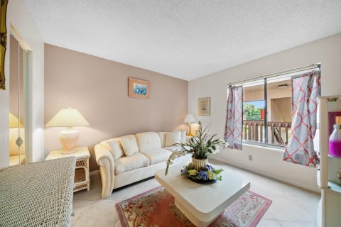 Condo in Boynton Beach, Florida, 2 bedrooms  № 2250179 - photo 7