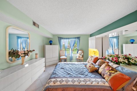 Condo in Boynton Beach, Florida, 2 bedrooms  № 2250179 - photo 19