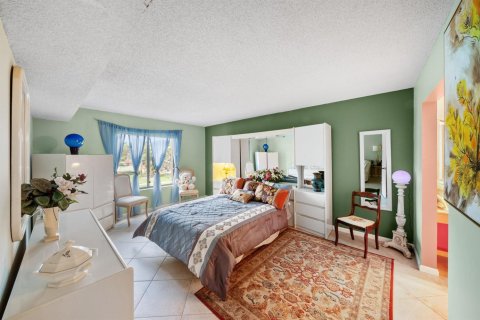 Condo in Boynton Beach, Florida, 2 bedrooms  № 2250179 - photo 18
