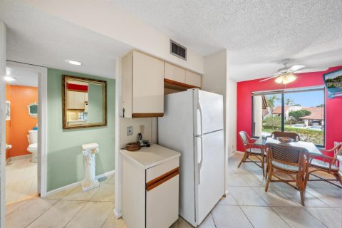 Condo in Boynton Beach, Florida, 2 bedrooms  № 2250179 - photo 30