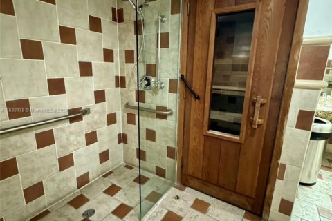 Купить кондоминиум в Майами-Бич, Флорида 2 спальни, 98.48м2, № 1942589 - фото 27