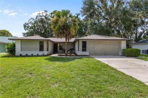 Casa en venta en Gainesville, Florida, 3 dormitorios, 141.12 m2 № 1820447 - foto 1