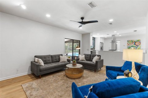 Casa en venta en Gainesville, Florida, 3 dormitorios, 141.12 m2 № 1820447 - foto 11
