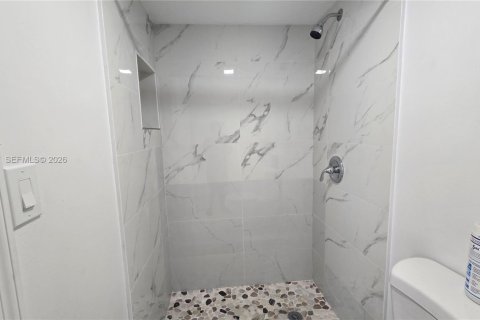 Commercial property in Miami, Florida 1 bedroom, 115.29 sq.m. № 2076653 - photo 5