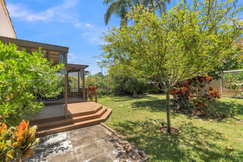 House in Hollywood, Florida 2 bedrooms, 110.55 sq.m. № 1791096 - photo 19