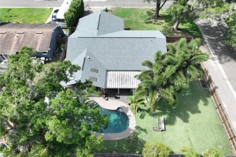 House in Tampa, Florida 3 bedrooms, 160.72 sq.m. № 1775023 - photo 3