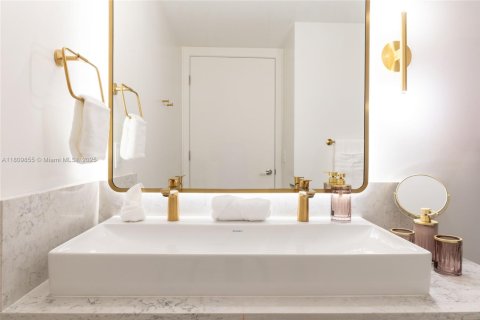 Condominio en alquiler en Miami, Florida, 34.1 m2 № 2012181 - foto 29