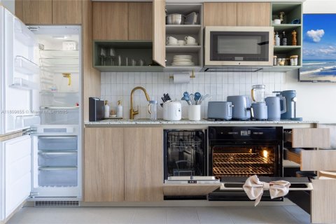 Condominio en alquiler en Miami, Florida, 34.1 m2 № 2012181 - foto 22