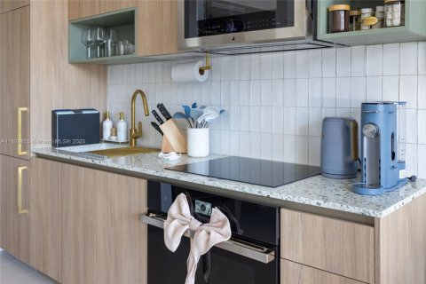 Condominio en alquiler en Miami, Florida, 34.1 m2 № 2012181 - foto 20