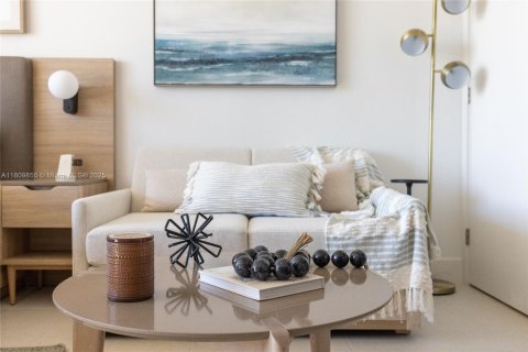Condominio en alquiler en Miami, Florida, 34.1 m2 № 2012181 - foto 12