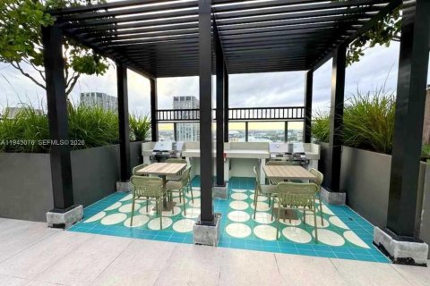 Copropriété à louer à Miami, Floride: 2 chambres, 76.27 m2 № 1999586 - photo 4