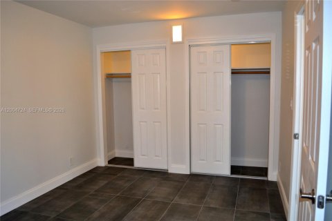 Apartment in Wilton Manors, Florida 1 bedroom № 2068732 - photo 14