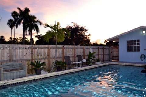 Apartment in Wilton Manors, Florida 1 bedroom № 2068732 - photo 21