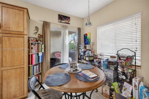 Villa ou maison à vendre à Tamarac, Floride: 3 chambres, 151.99 m2 № 2009482 - photo 14