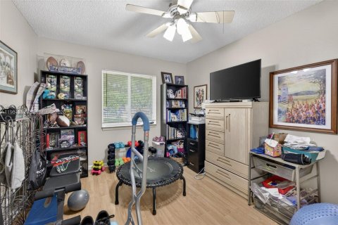 Villa ou maison à vendre à Tamarac, Floride: 3 chambres, 151.99 m2 № 2009482 - photo 21