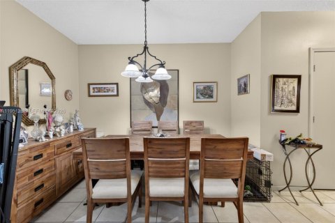 Villa ou maison à vendre à Tamarac, Floride: 3 chambres, 151.99 m2 № 2009482 - photo 6