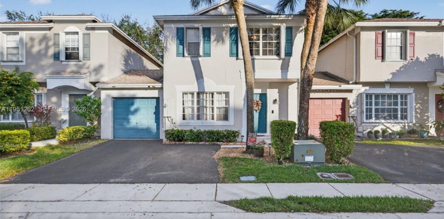 Villa ou maison à Tamarac, Floride 3 chambres, 151.99 m2 № 2009482