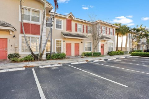 Купить таунхаус в Плантация, Флорида 2 спальни, 118.91м2, № 2045030 - фото 2