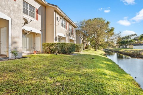 Купить таунхаус в Плантация, Флорида 2 спальни, 118.91м2, № 2045030 - фото 5