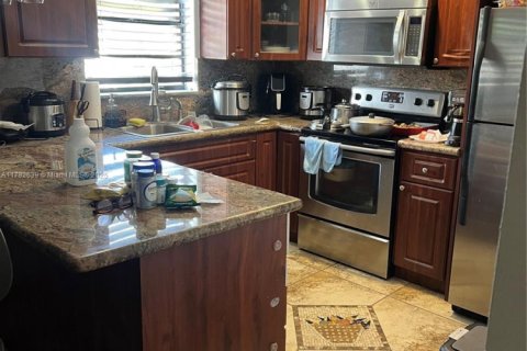 Adosado en venta en Miami, Florida, 3 dormitorios, 111.48 m2 № 1726897 - foto 7
