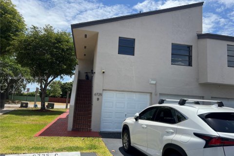 Adosado en venta en Miami, Florida, 3 dormitorios, 111.48 m2 № 1726897 - foto 6