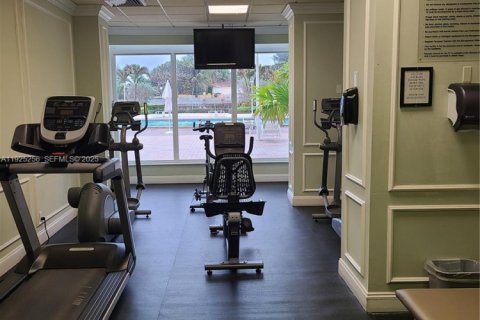 Купить кондоминиум в Халландейл-Бич, Флорида 51.65м2, № 1984401 - фото 20