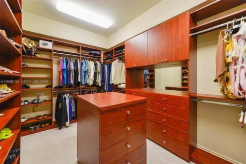 Condominio en alquiler en Sunny Isles Beach, Florida, 4 dormitorios, 346.99 m2 № 2010614 - foto 21