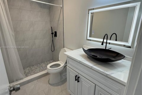 Townhouse in Davie, Florida 2 bedrooms, 73.76 sq.m. № 1845558 - photo 7