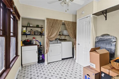 House in Lake Wales, Florida 2 bedrooms, 151.99 sq.m. № 2425508 - photo 27
