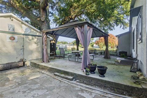 House in Lake Wales, Florida 2 bedrooms, 151.99 sq.m. № 2425508 - photo 30
