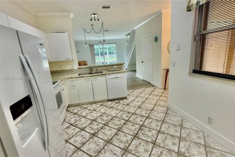 Touwnhouse à louer à Weston, Floride: 2 chambres, 107.3 m2 № 2346735 - photo 5