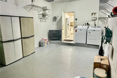 Touwnhouse à louer à Weston, Floride: 2 chambres, 107.3 m2 № 2346735 - photo 16