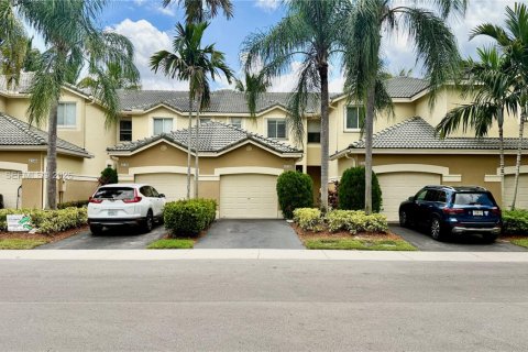 Touwnhouse à louer à Weston, Floride: 2 chambres, 107.3 m2 № 2346735 - photo 2