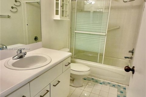 Touwnhouse à louer à Weston, Floride: 2 chambres, 107.3 m2 № 2346735 - photo 12
