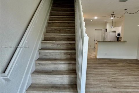 Touwnhouse à louer à Weston, Floride: 2 chambres, 107.3 m2 № 2346735 - photo 9