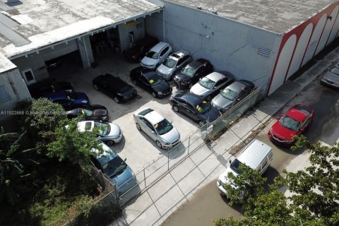 Propiedad comercial en venta en Hollywood, Florida № 1959547 - foto 3