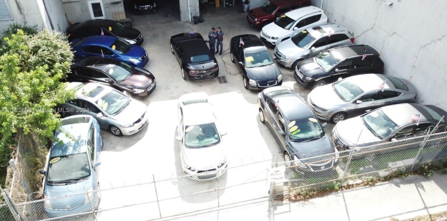 Propiedad comercial en Hollywood, Florida № 1959547