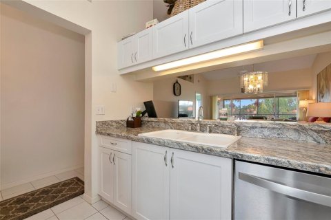 Condo in Bradenton, Florida, 2 bedrooms  № 2195168 - photo 9