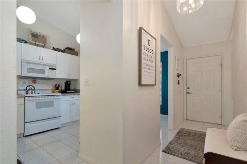 Condo in Bradenton, Florida, 2 bedrooms  № 2195168 - photo 5