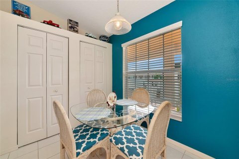 Condo in Bradenton, Florida, 2 bedrooms  № 2195168 - photo 10