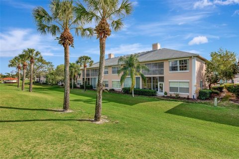 Condo in Bradenton, Florida, 2 bedrooms № 2195168