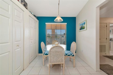 Condo in Bradenton, Florida, 2 bedrooms  № 2195168 - photo 11