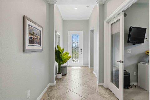 Villa ou maison à vendre à Bradenton, Floride: 3 chambres, 187.29 m2 № 2429217 - photo 4