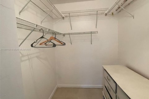 Touwnhouse à louer à Davie, Floride: 3 chambres, 134.71 m2 № 1924461 - photo 18