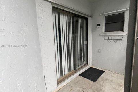 Touwnhouse à louer à Davie, Floride: 3 chambres, 134.71 m2 № 1924461 - photo 25