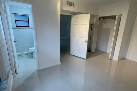 Touwnhouse à louer à Davie, Floride: 3 chambres, 134.71 m2 № 1924461 - photo 9